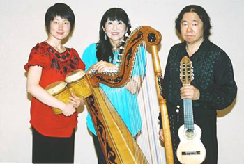 Trio de Arpa Paraguaya�ʐ^